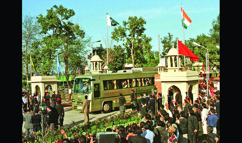 PAKISTANI PREMIER GREETS INDIAN COUNTERPART AT WAGAH BORDER.