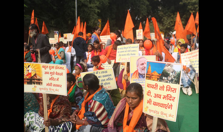 New Delhi: Hindu activists stage a demonstration to press for the construction of Ram temple in Ayodhya; in New Delhi on Dec 6, 2018. (Photo: IANS)