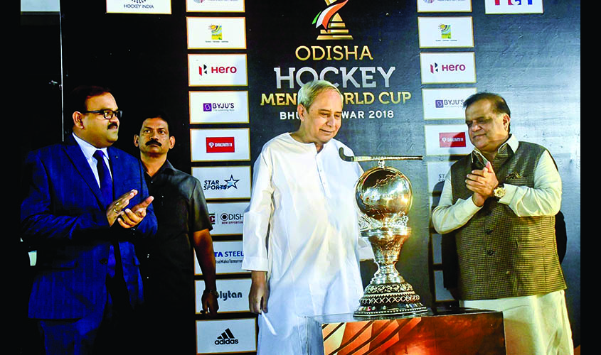 Bhubaneswar: Odisha Chief Minister Naveen Patnaik unveils the Hockey Men's World Cup Trophy at Kalinga Stadium in Bhubaneswar on Nov 13, 2018. Also seen International Hockey Federation (FIH) President Narinder Dhruv Batra. (Photo: IANS)