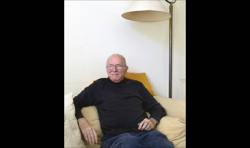 Clive James at his home in Cambridge, England, on 25 September 2012. (Hazel ThompsonThe New York Times)