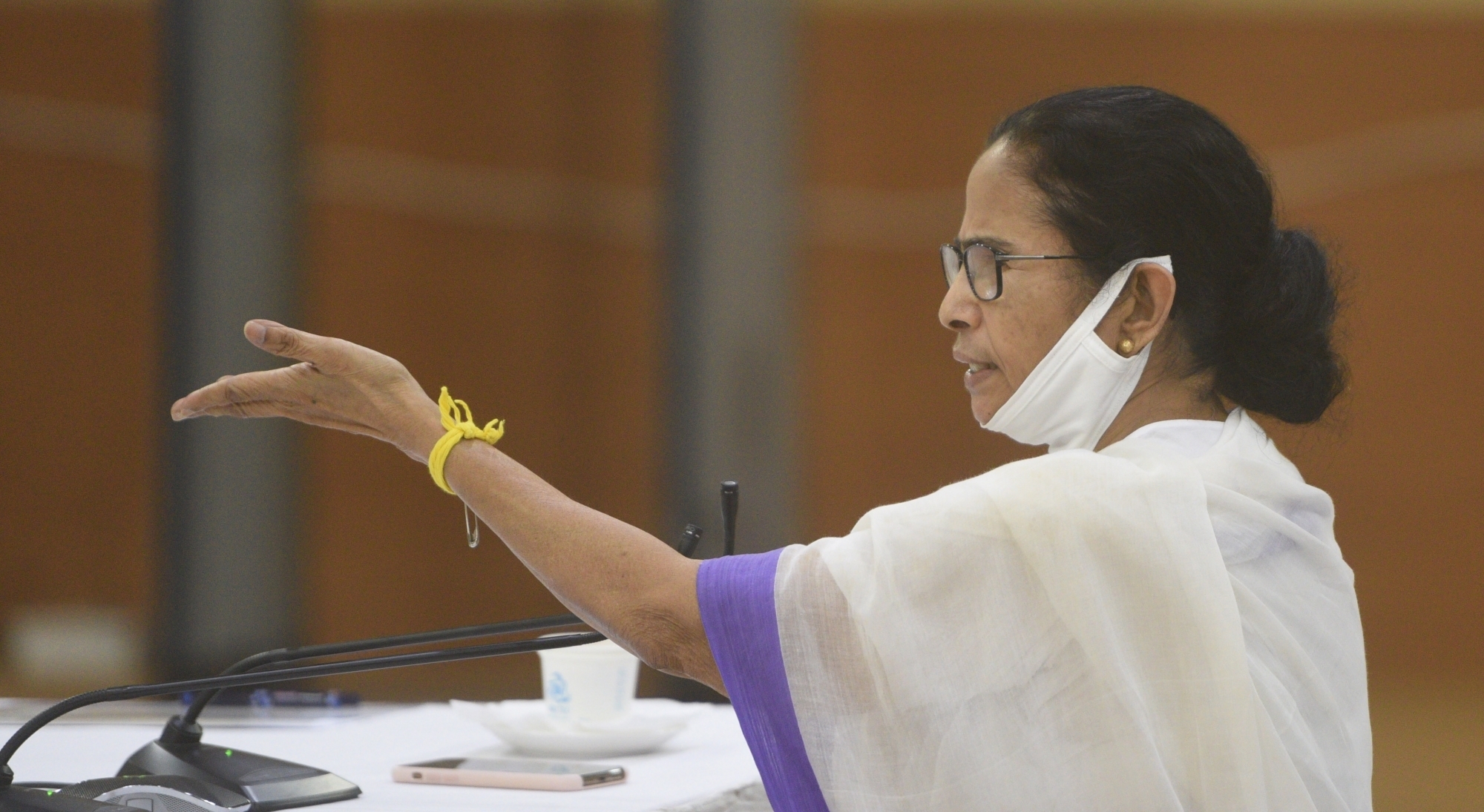 Howrah: West Bengal Chief Minister Mamata Banerjee addresses during a meeting over COVID-19 pandemic at Nabanna in Howrah during the extended nationwide lockdown imposed to mitigate the spread of coronavirus, on Apr 17, 2020. (Photo: IANS)