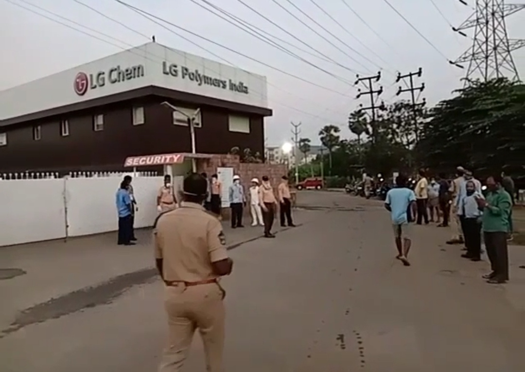 Visakhapatnam: Police personnel at the LG Polymers unit located at RR Venkatapuram near Gopalapatnam in Visakhapatnam, Andhra Pradesh where gas leakage left one minor among 7 people dead, more than 70 left unconscious, with at least five sleeping hamlets affected on May 7, 2020. (Photo: IANS)