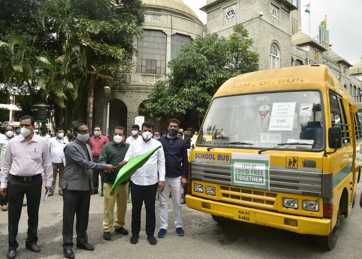 Bengaluru Mayor Gautham Kumar with Deputy Mayor Ram Mohan Raju, BBMP Commissioner Anil Kumar and Councillors, inaugurates COVID-19 antigen test vehicles at BBMP office, in Bengaluru on Friday 17th July 2020. (Photo: IANS)