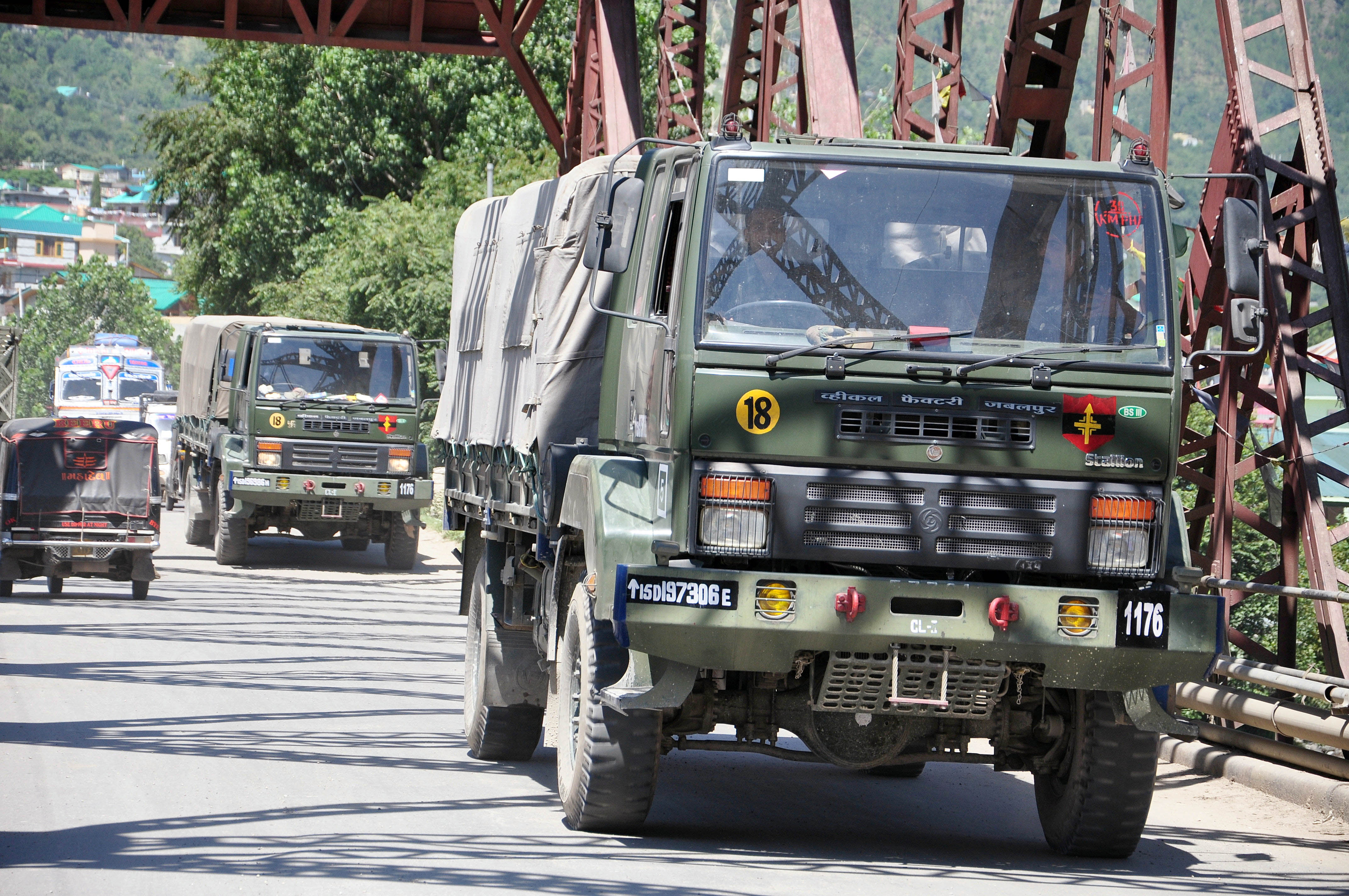 Army vehicles leaving for Leh with military contingents on the Manali-Leh route