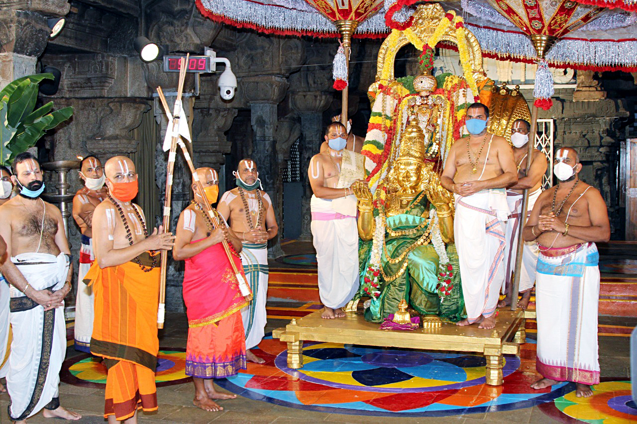 Devotees perform Garuda Seva for Lord Balaji on the eve of Bhadrapad Purnima