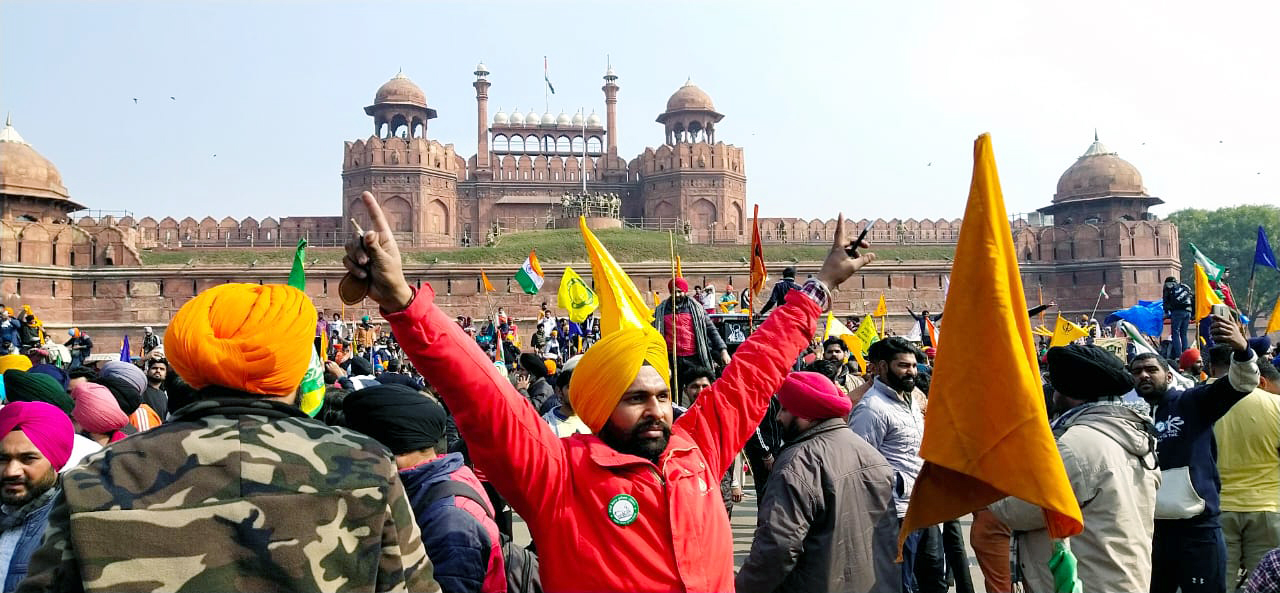 Farmers reach Red fort during their tractor rally on 72nd Republic Day against farm laws