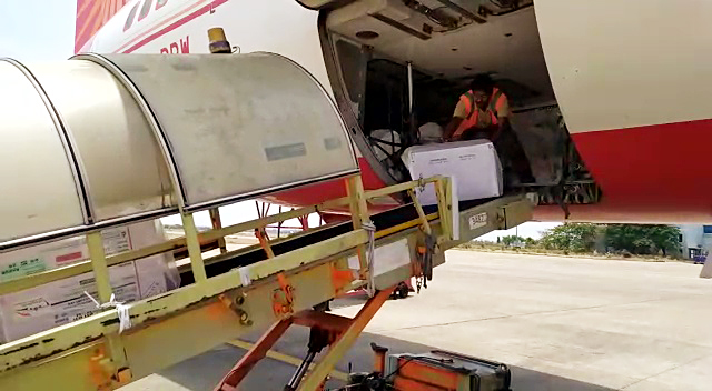 A consignment of Covishield vaccines arrived in Raipur from Mumbai