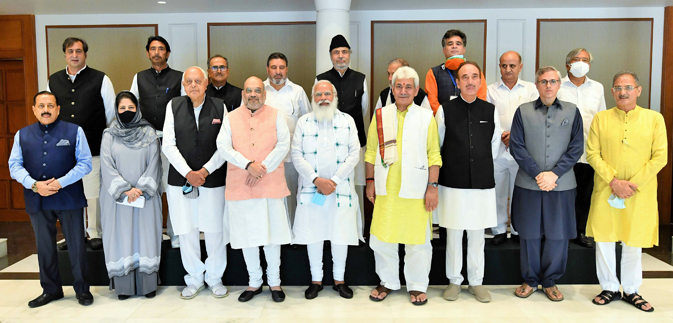 Prime Minister Narendra Modi in a group photograph with the various political leaders from Jammu and Kashmir