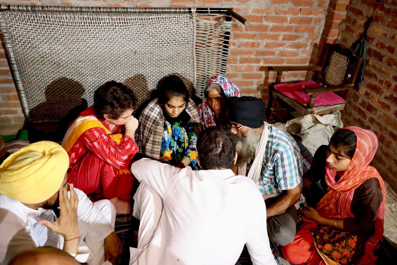 Congress leaders Rahul Gandhi and Priyanka Gandhi Vadra meet the family of deceased farmer Lovepreet