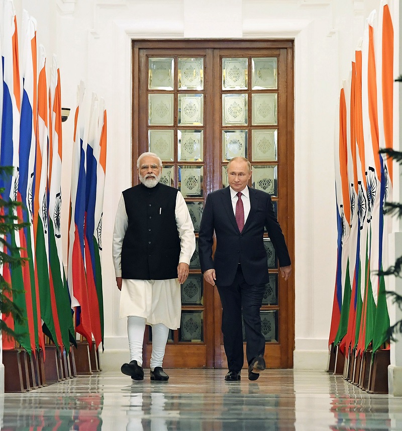 PM Narendra Modi with Russian President Vladimir Putin before a meeting at Hyderabad House