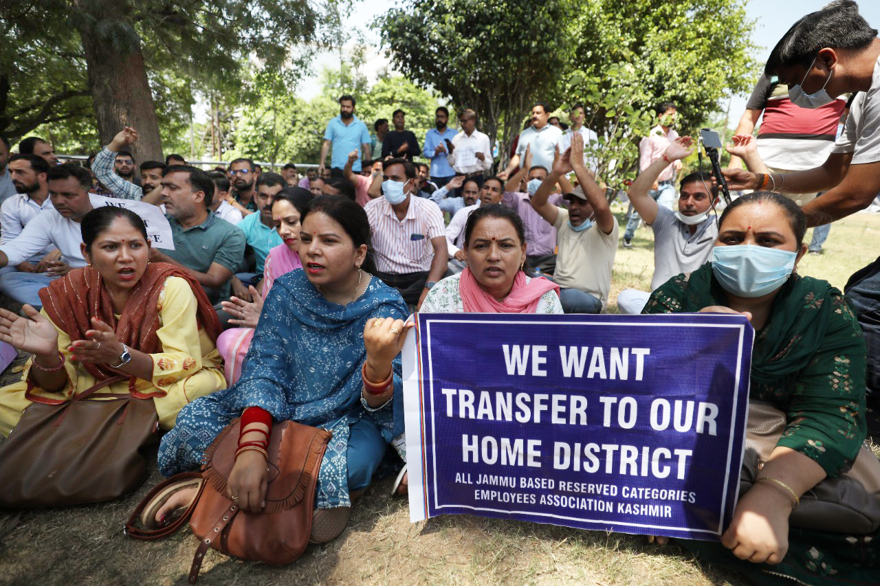 Jammu: People protest against the recent killings in Kashmir