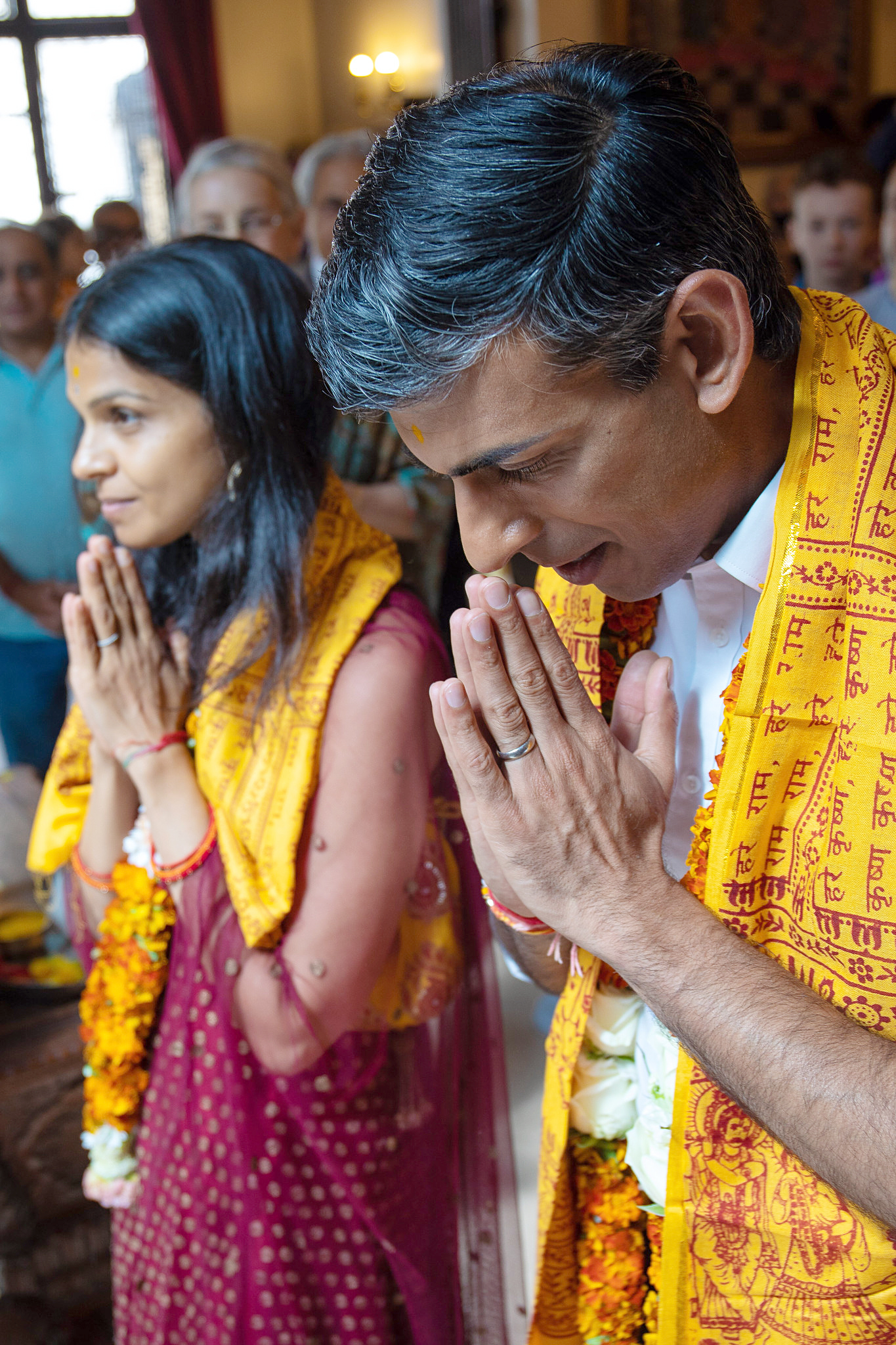 Rishi Sunak offering prayer at Bhaktivedanta Manor temple