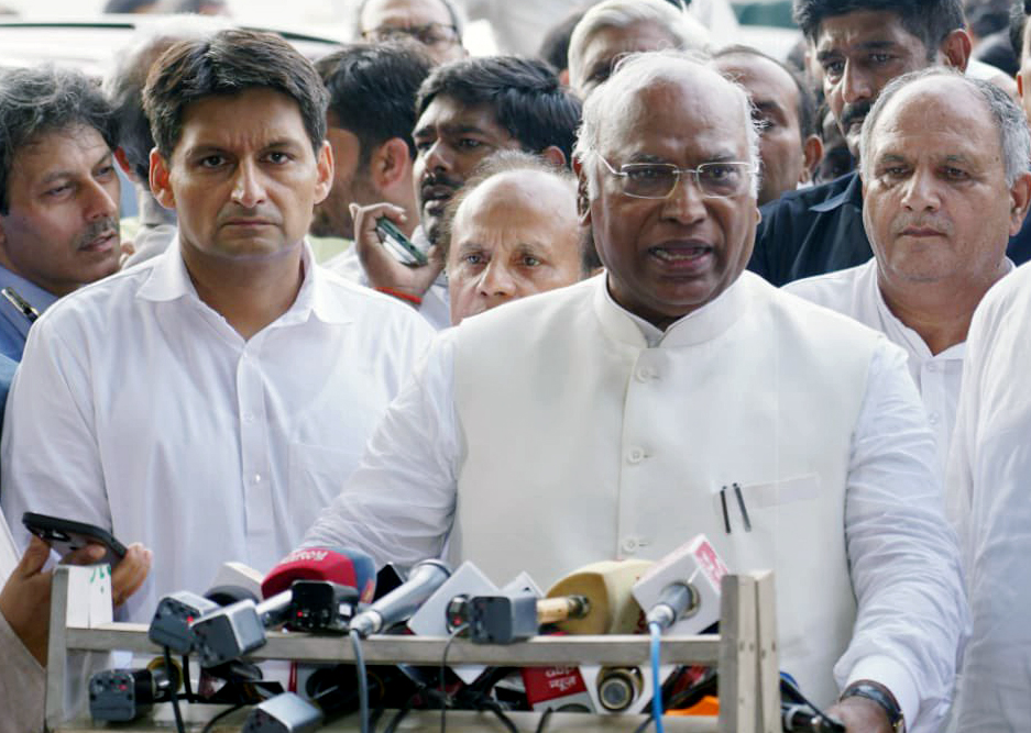 Mallikarjun Kharge addresses the media