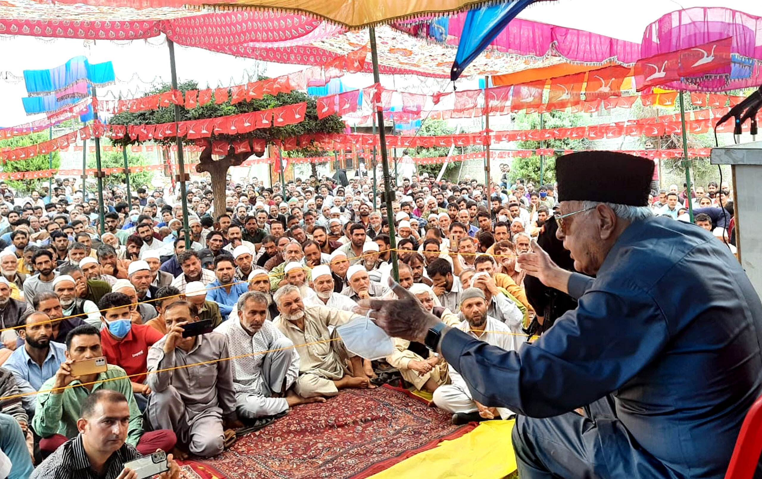 Farooq Abdullah addresses the party workers' convention