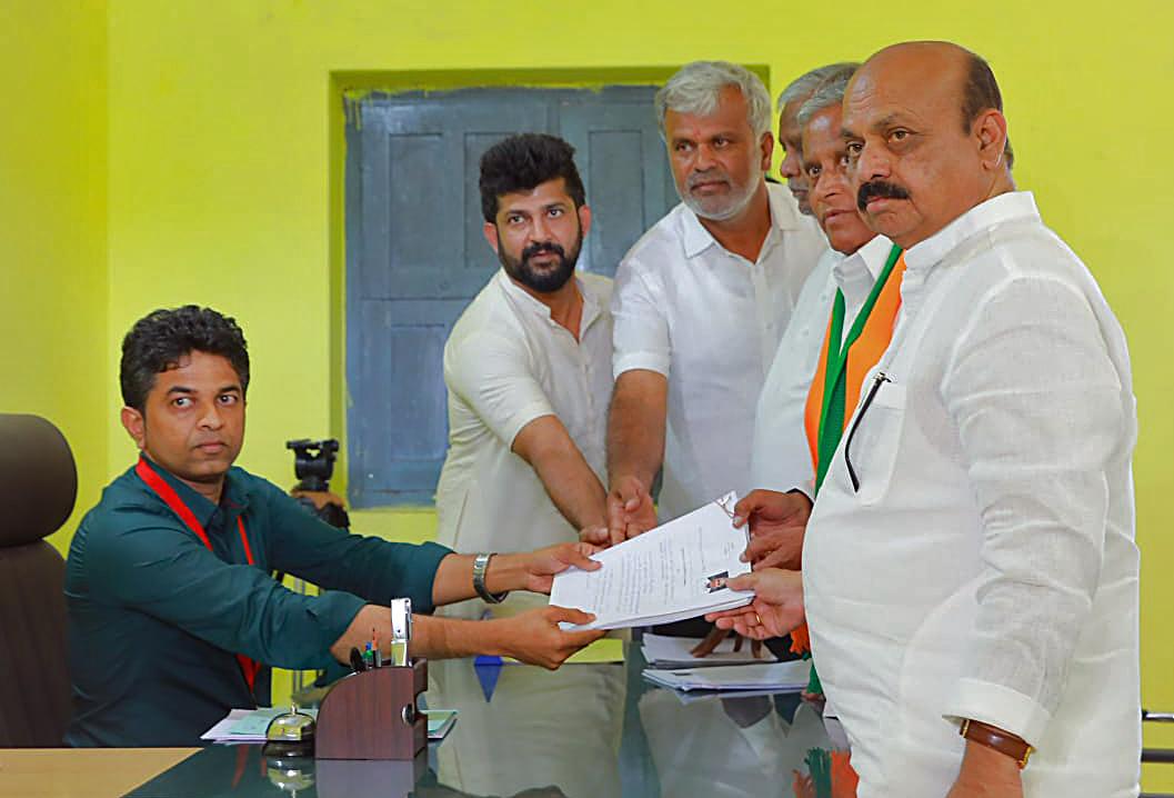 V Somanna files his nomination for the upcoming Karnataka Assembly elections