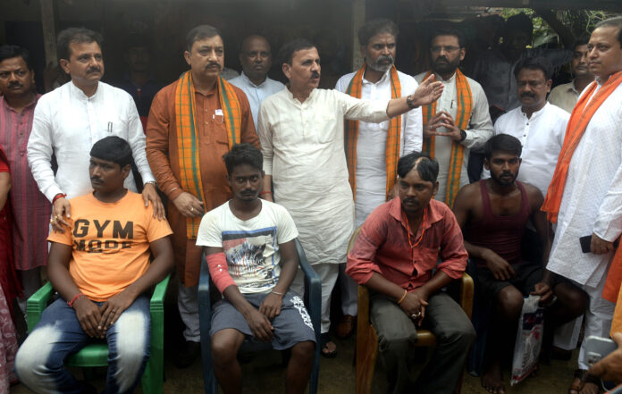 BJP SC Fact Finding Team meet affected people in the WB Panchayat poll violence