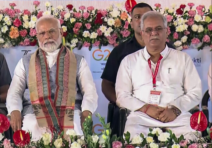 PM Narendra Modi attends the inauguration and foundation stone laying of eight projects