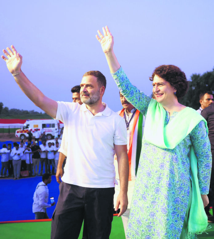 Congress leader Rahul Gandhi and party general secretary Priyanka Gandhi Vadra during a public rally
