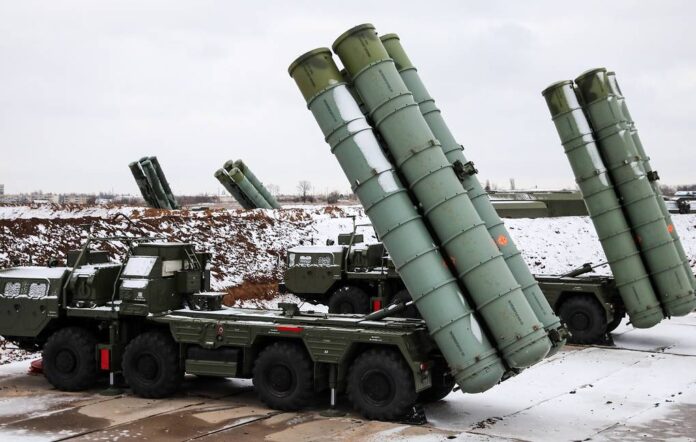 S-400 Triumf missile systems enter combat duty in Crimea