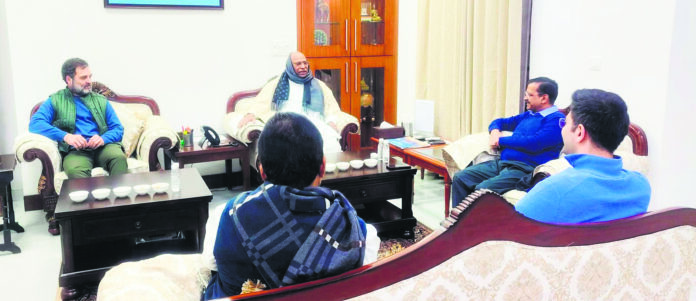 A meeting is underway at Mallikarjun Kharge's residence with Chief Minister of Delhi Arvind Kejriwal.