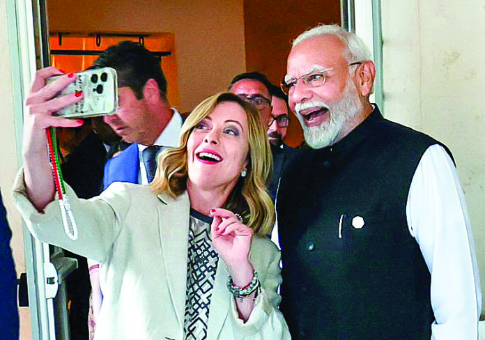 PM Modi selfie with Italian PM Giorgia Meloni at G7 Outreach Summit, in Italy