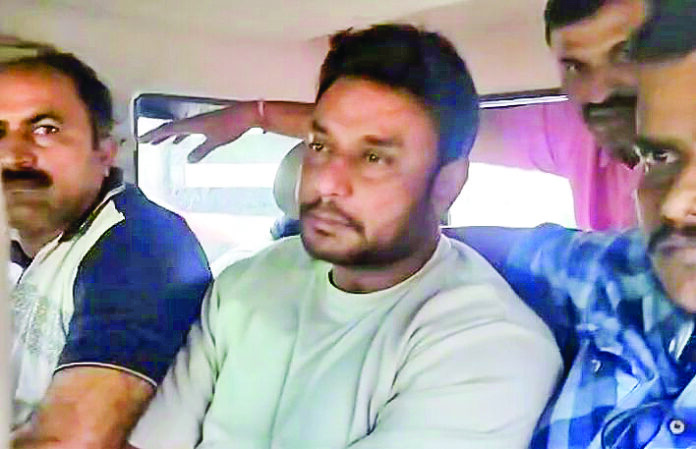 Darshan Thoogudeepa arrested for alleged role in murder over obscene texts