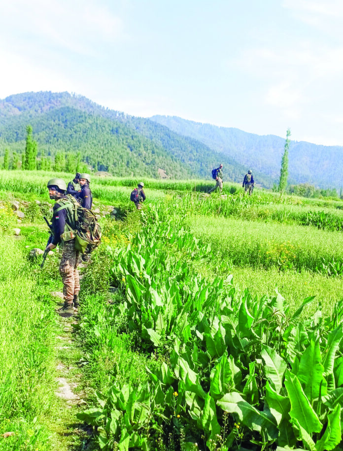 Anantnag Police, in close collaboration with the Army, CRPF and other security forces conduct extensive search and cordon operations across the district in wake of the recent Pahalgam terror attack, in Anantnag on Saturday Anantnag Police, in close collaboration with the Army, CRPF and other security forces conduct extensive search and cordon operations across the district in wake of the recent Pahalgam terror attack, in Anantnag on Saturday