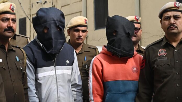Delhi Police apprehends four Illegal Bangladeshi migrants, deports them after 12 years in hiding Delhi Police apprehends four Illegal Bangladeshi migrants, deports them after 12 years in hiding