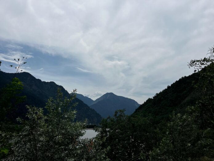 Rainfall Brings Respite to Kashmir, But Raises Flash Flood Concerns